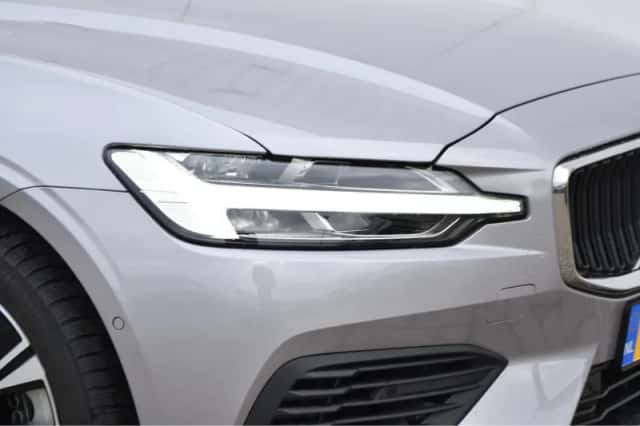Volvo V60 (2025) thumbnail 7