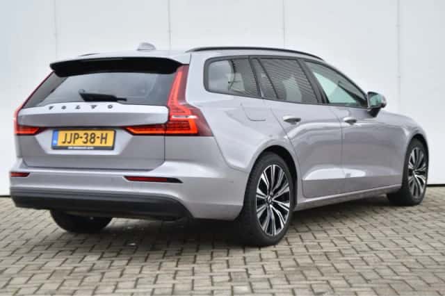 Volvo V60 (2025) thumbnail 8