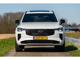 Volvo XC90 (2025) thumbnail 2