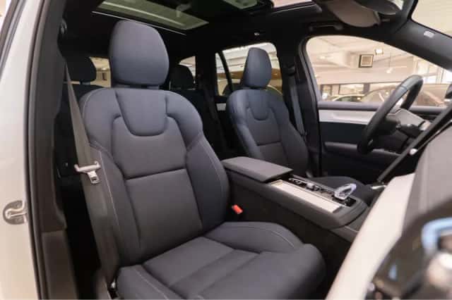 Volvo XC90 (2025) thumbnail 14