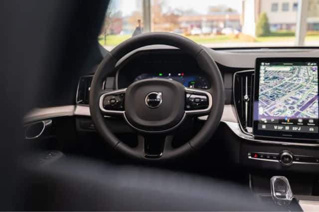 Volvo XC90 (2025) thumbnail 15