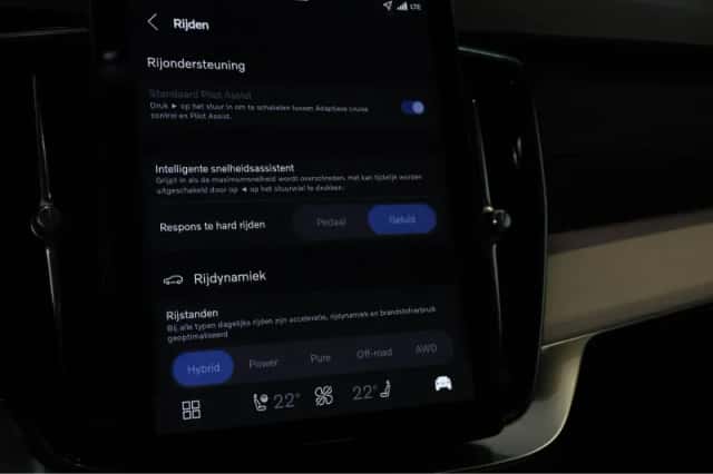 Volvo XC90 (2025) thumbnail 22