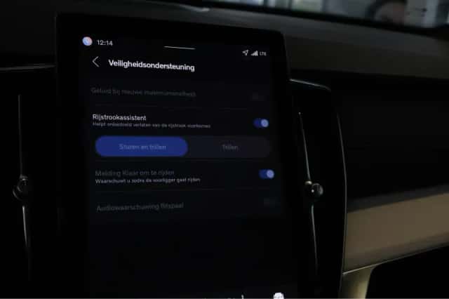 Volvo XC90 (2025) thumbnail 24