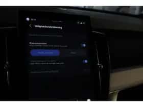 Volvo XC90 (2025) thumbnail 24