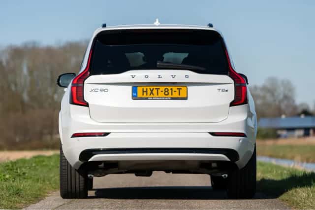 Volvo XC90 (2025) thumbnail 4