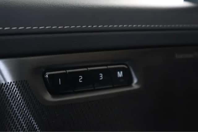 Volvo XC90 (2025) thumbnail 32
