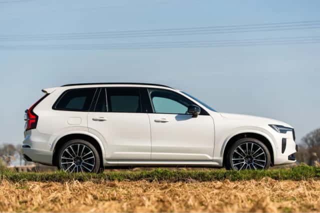 Volvo XC90 (2025) thumbnail 5