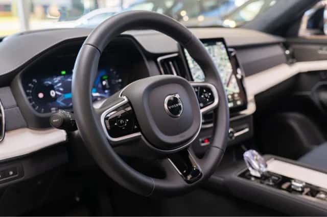 Volvo XC90 (2025) thumbnail 10