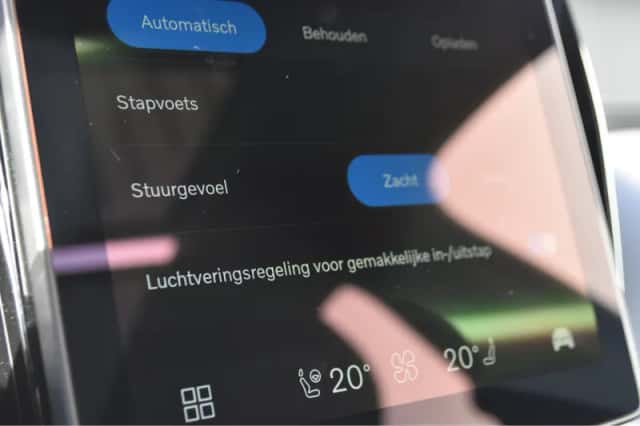 Volvo XC60 (2025) thumbnail 28