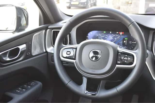 Volvo XC60 (2025) thumbnail 37