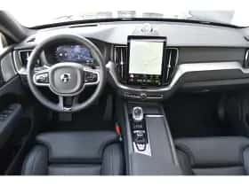 Volvo XC60 (2025) thumbnail 39