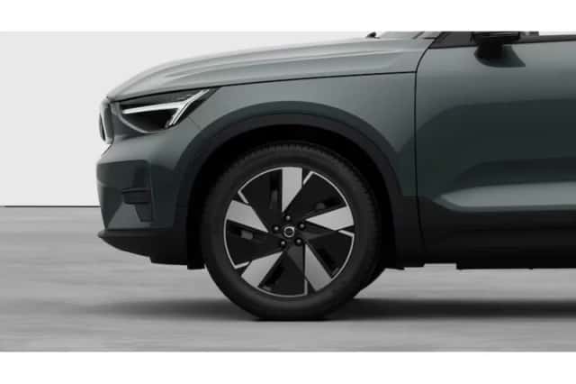 Volvo EX40 (2025) thumbnail 8