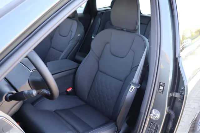 Volvo XC60 (2026) thumbnail 4