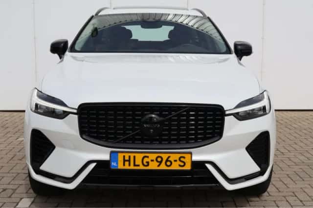 Volvo XC60 (2025) thumbnail 2