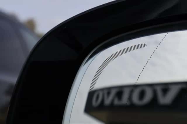 Volvo XC60 (2025) thumbnail 14