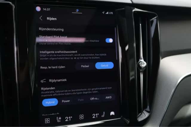 Volvo XC60 (2025) thumbnail 27