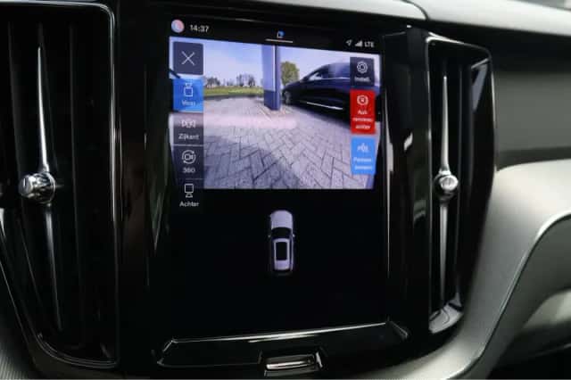 Volvo XC60 (2025) thumbnail 31