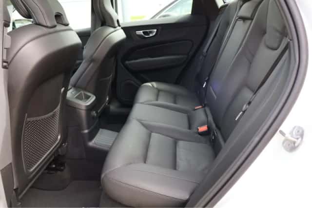 Volvo XC60 (2025) thumbnail 34
