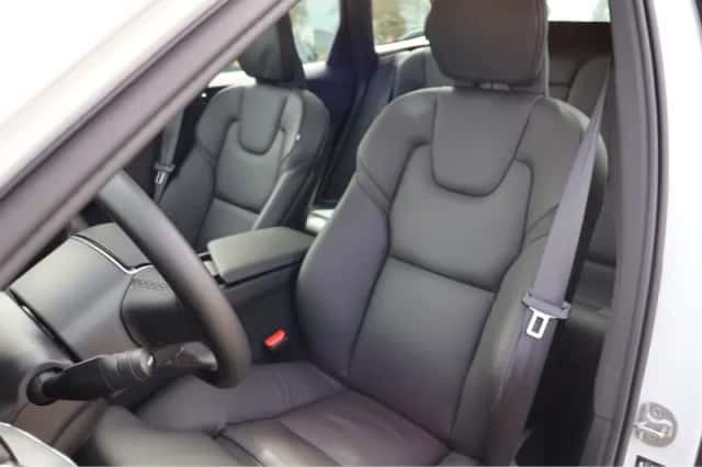 Volvo XC60 (2025) thumbnail 6