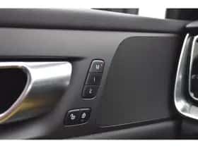 Volvo V60 (2023) thumbnail 11