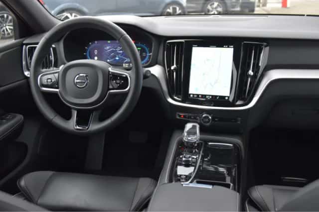 Volvo V60 (2023) thumbnail 22