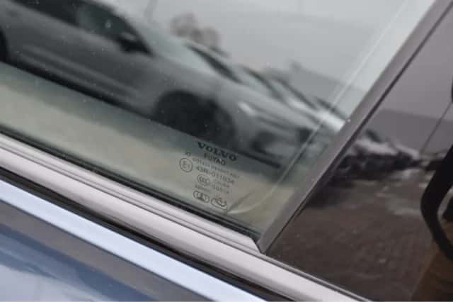 Volvo V60 (2023) thumbnail 24