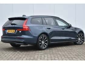 Volvo V60 (2023) thumbnail 4