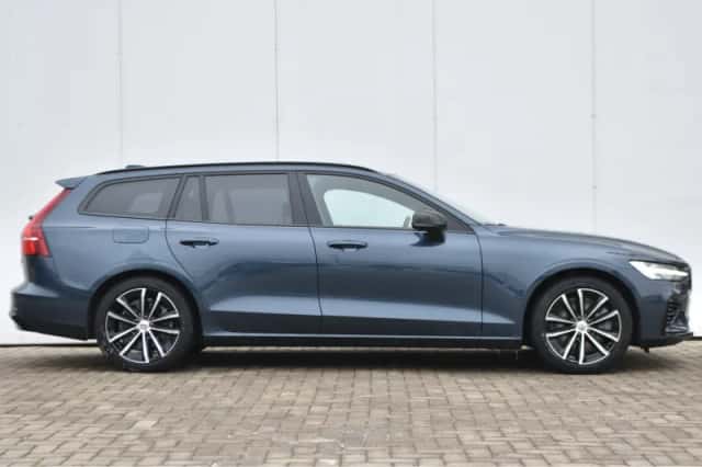 Volvo V60 (2023) thumbnail 8