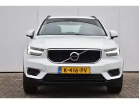 Volvo XC40 (2021) thumbnail 2