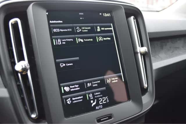 Volvo XC40 (2021) thumbnail 11