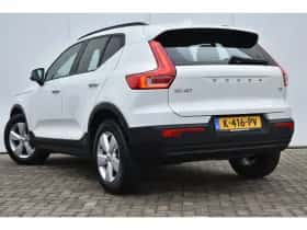 Volvo XC40 (2021) thumbnail 4