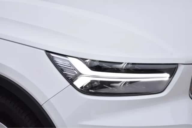 Volvo XC40 (2021) thumbnail 9