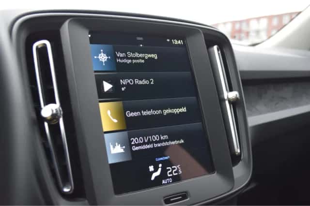 Volvo XC40 (2021) thumbnail 10