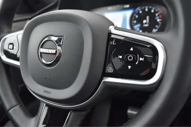 Volvo XC90 (2022) thumbnail 29