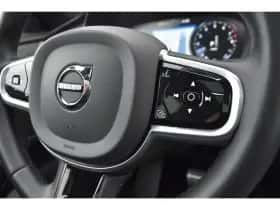 Volvo XC90 (2022) thumbnail 29