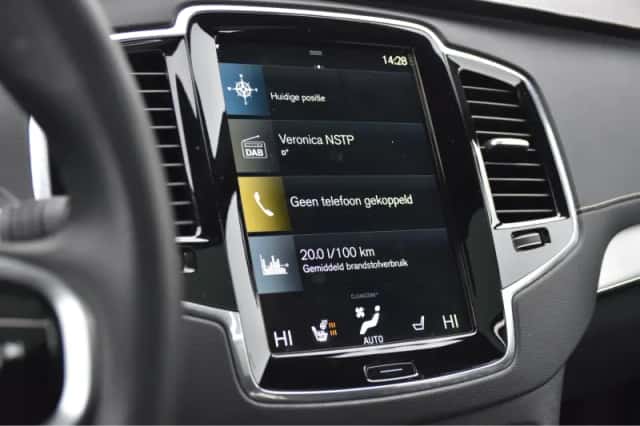 Volvo XC90 (2022) thumbnail 30