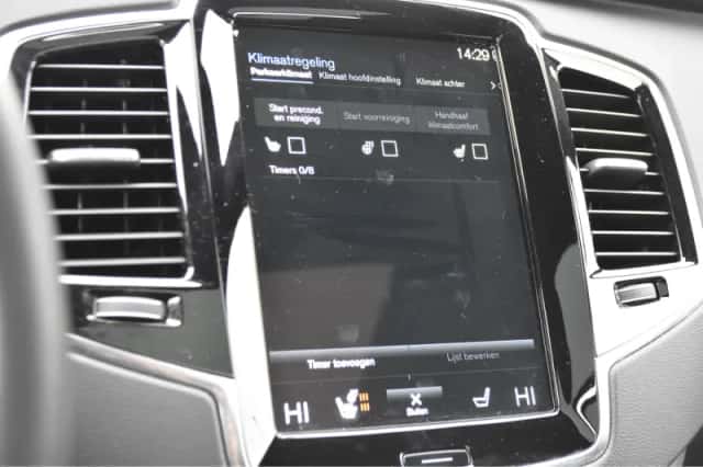 Volvo XC90 (2022) thumbnail 35