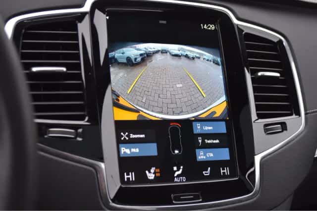 Volvo XC90 (2022) thumbnail 37