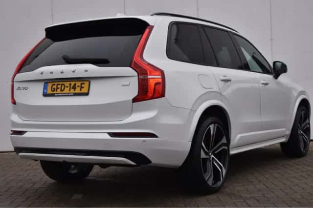 Volvo XC90 (2022) thumbnail 7