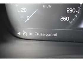Volvo XC40 (2021) thumbnail 15