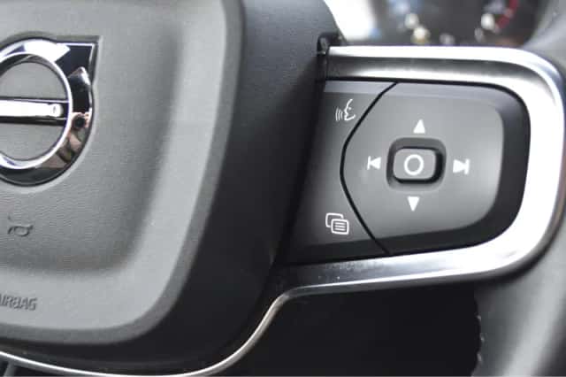 Volvo XC40 (2021) thumbnail 18