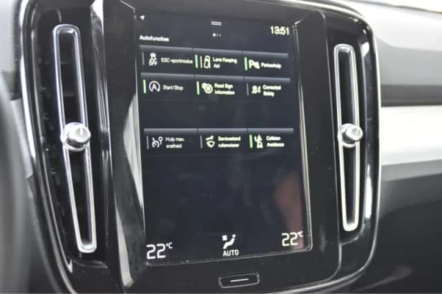Volvo XC40 (2021) thumbnail 19