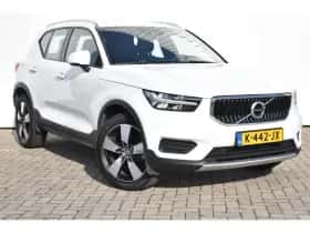 Volvo XC40 (2021) thumbnail 3