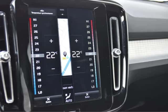 Volvo XC40 (2021) thumbnail 24