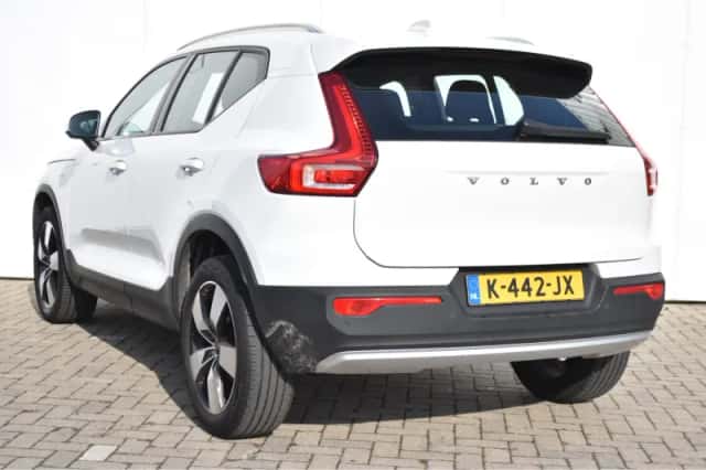 Volvo XC40 (2021) thumbnail 6