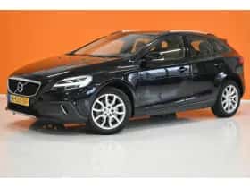 Volvo V40 (2020)