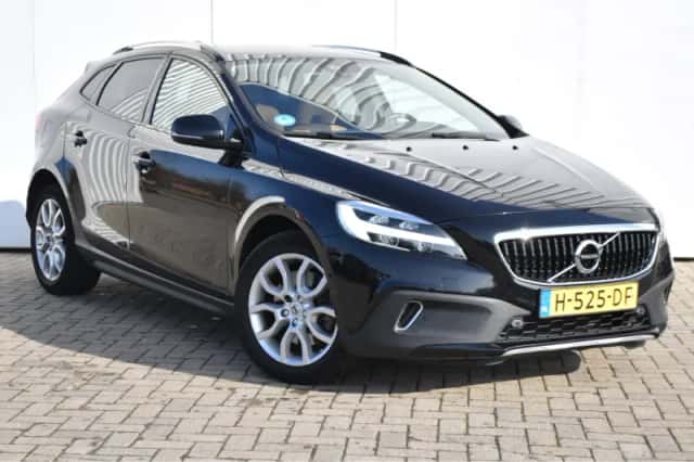 Volvo V40 (2020) thumbnail 4