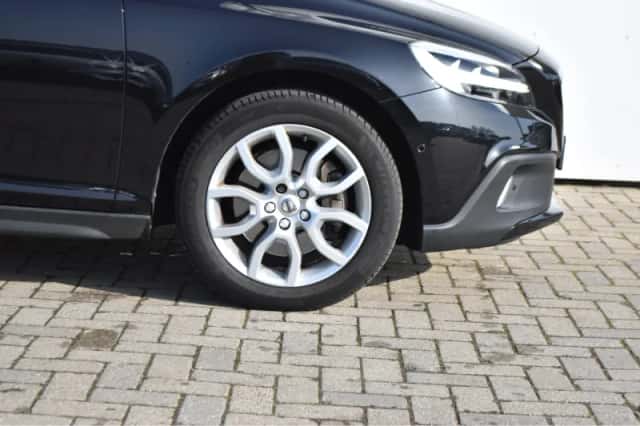 Volvo V40 (2020) thumbnail 9