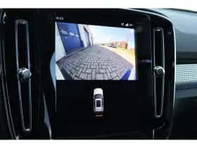 Volvo EX40 (2026) thumbnail 12
