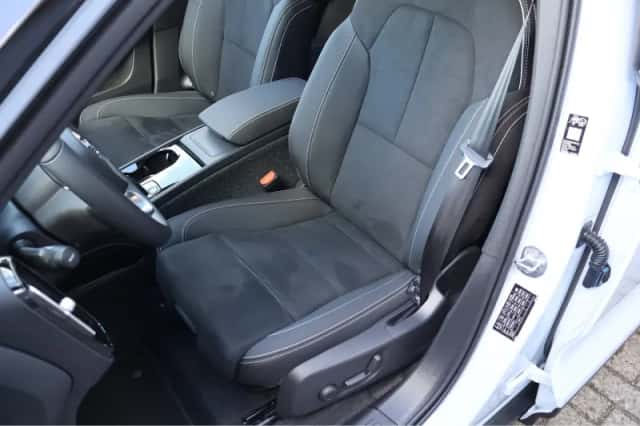 Volvo EX40 (2026) thumbnail 8